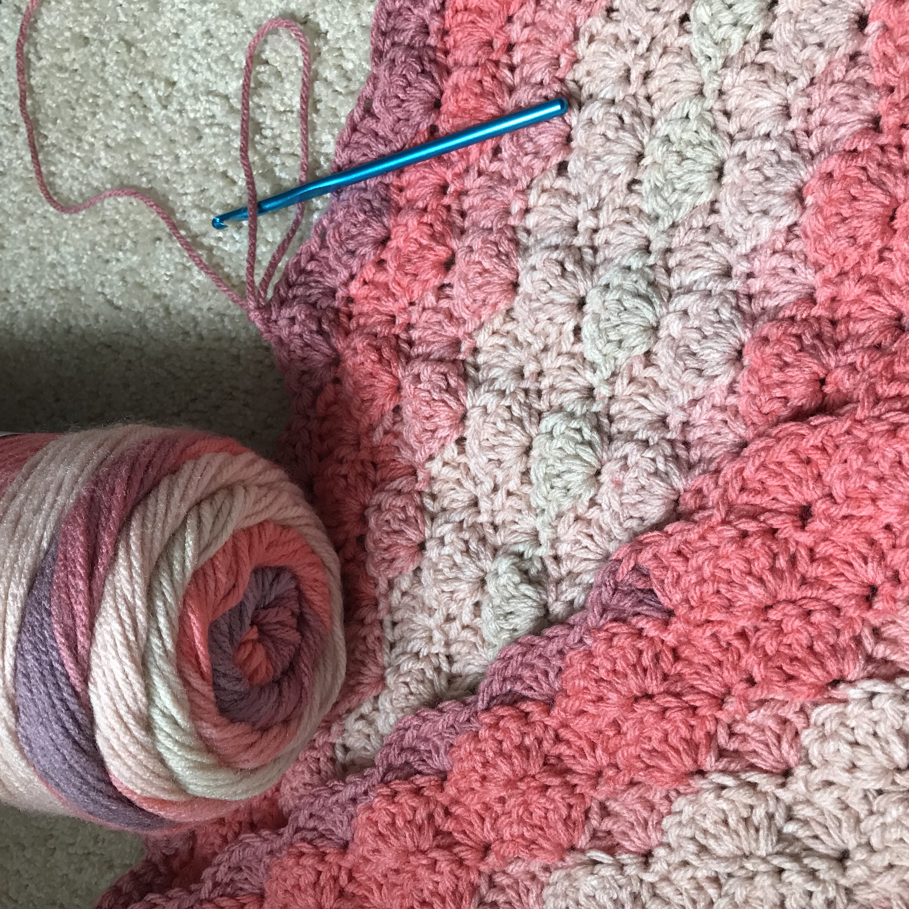 crochet ombre baby blanket