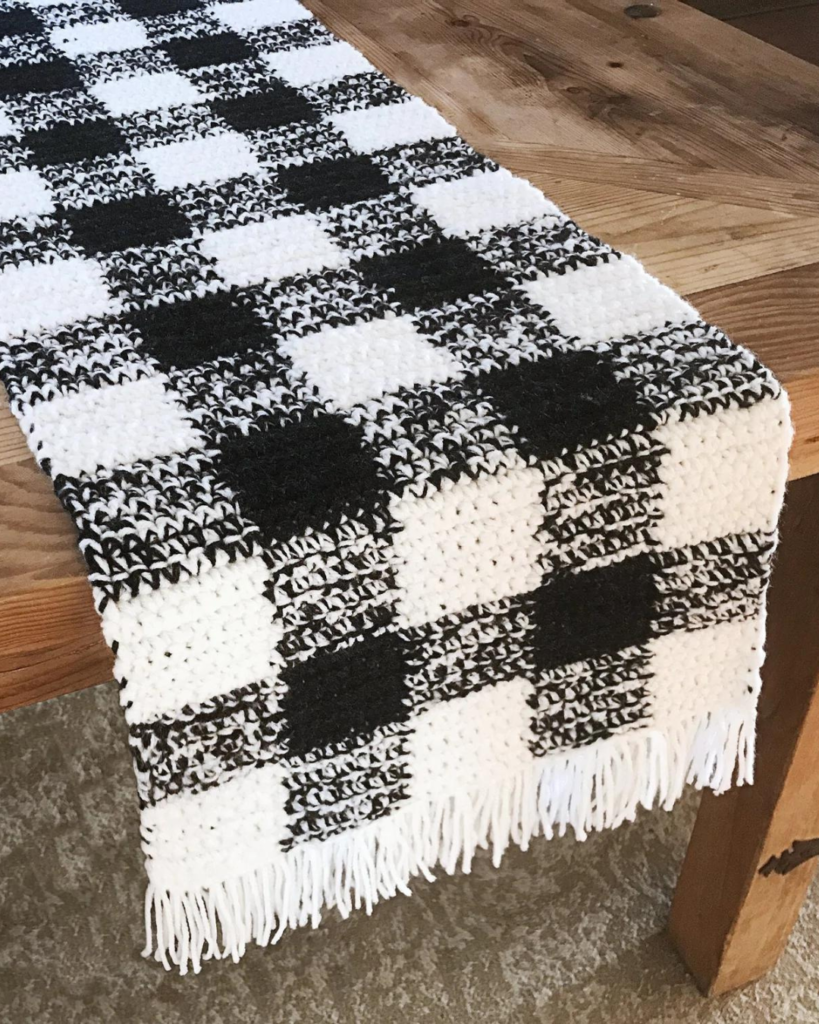 crochet black and white gingham table runner