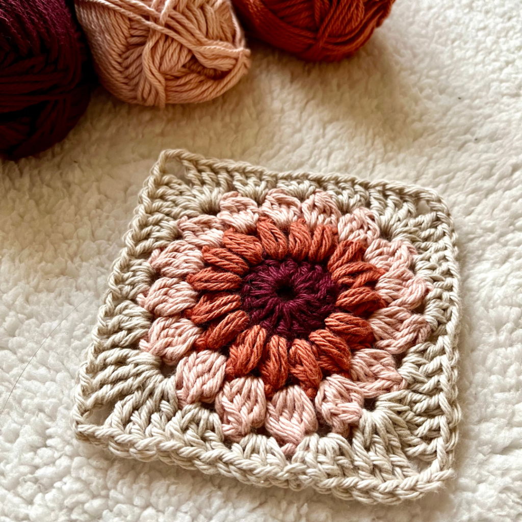 flower granny square