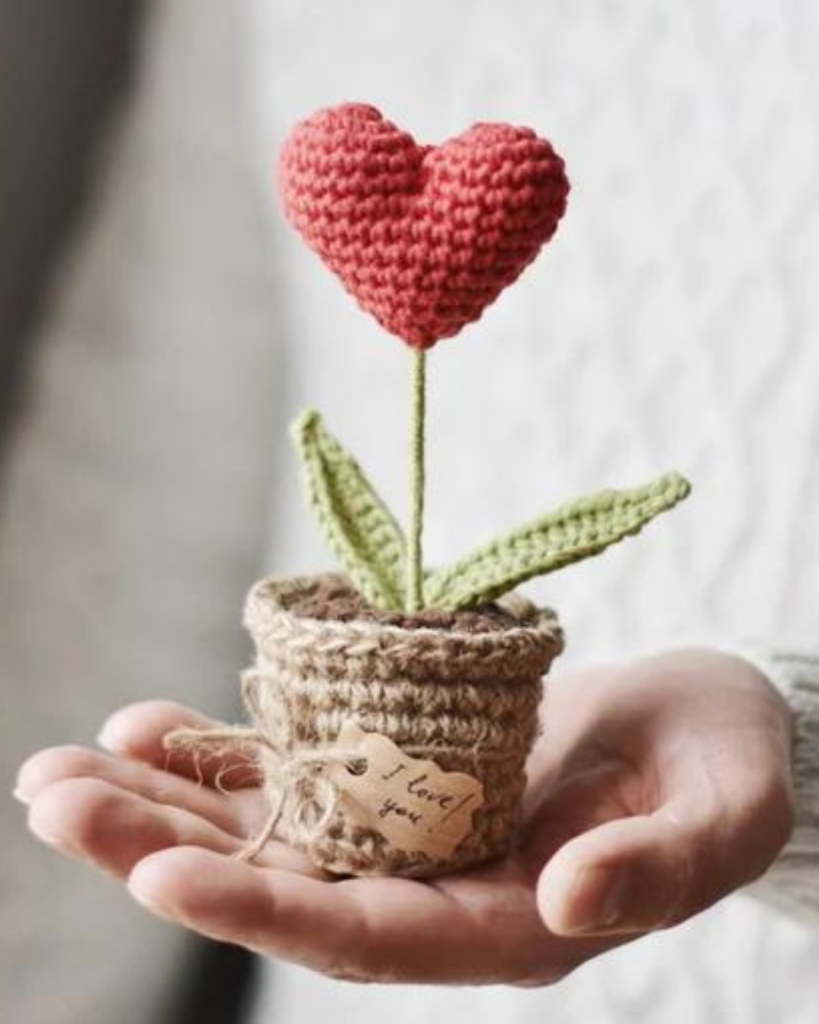 crochet amigurumi heart plant in crochet pot