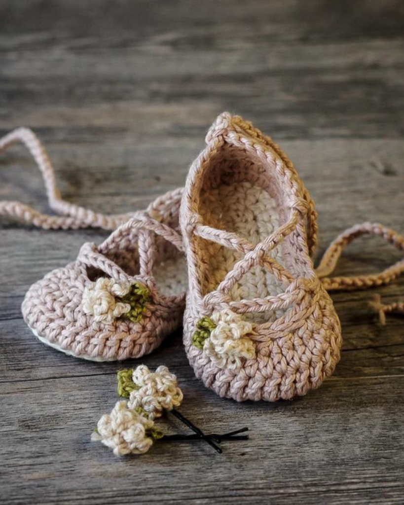 crochet baby ballet shoes