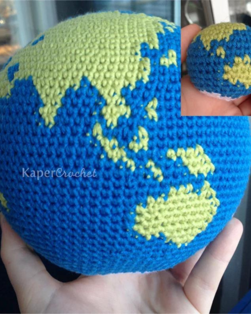 crochet large and small earth amigurumi